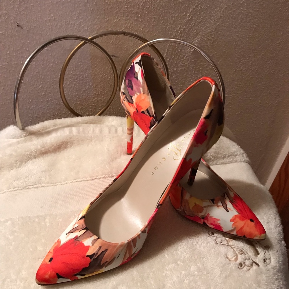 Ivanka Trump Floral pumps